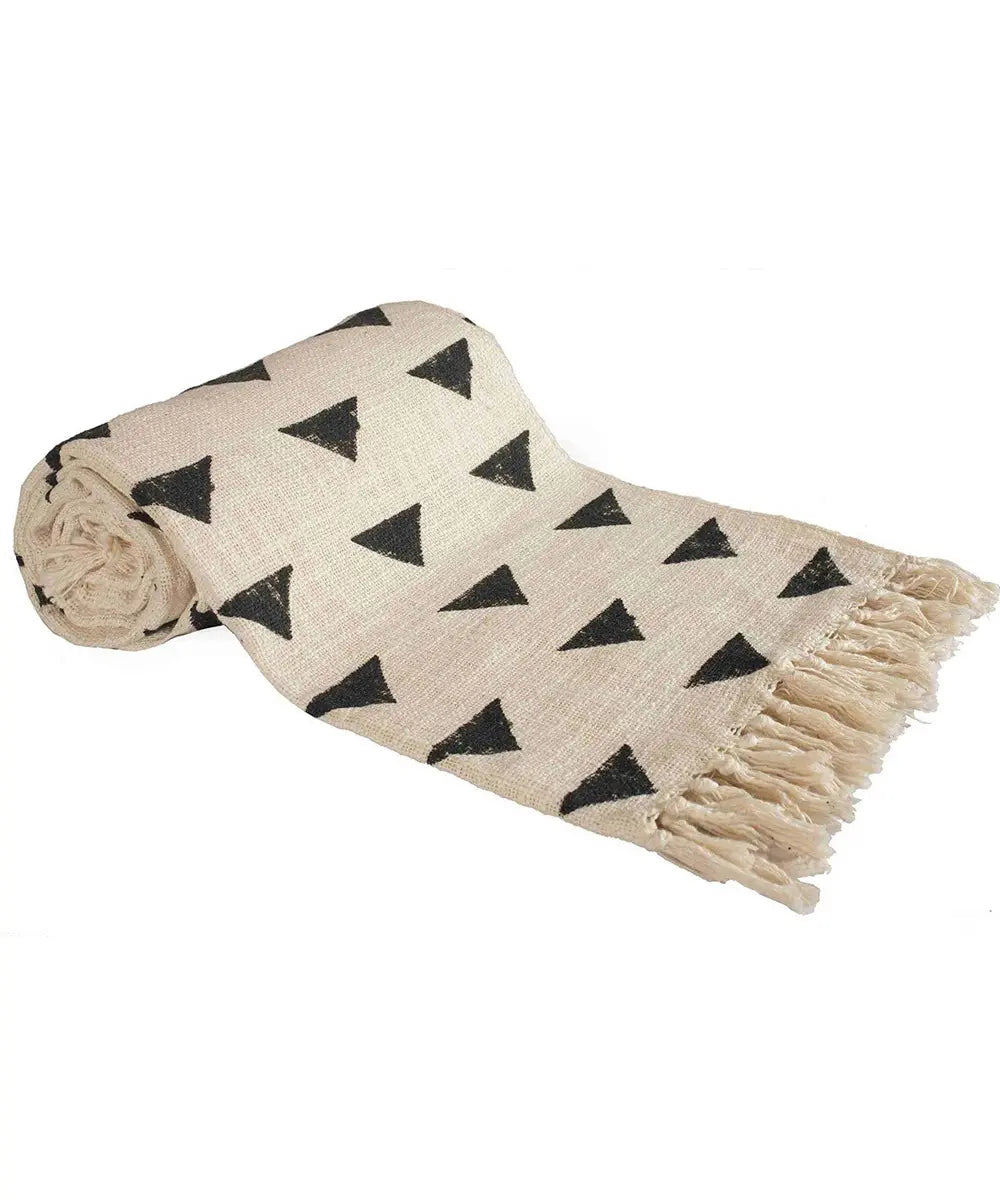 Cosymor Beige Black Triangles Print Boho Cotton Throw Blanket – Reversible Sofa & Bed Throw (50x70 Inch)
