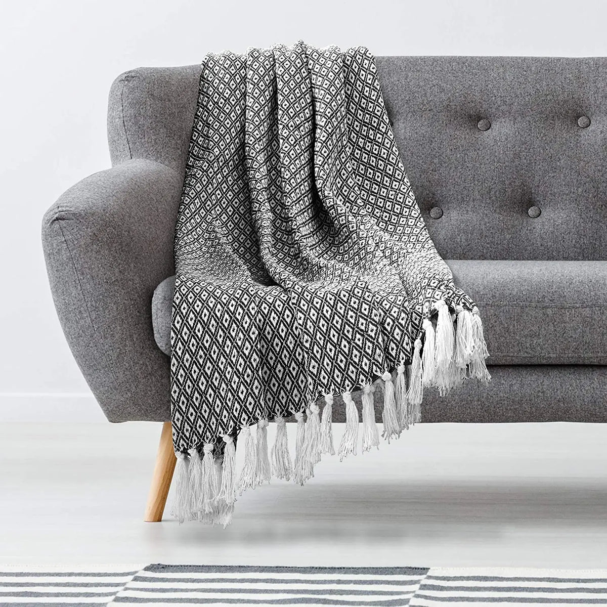 Cosymor Black White Diamond Pattern Cotton Throw Blanket with Tassel Fringes (50x70 Inch)