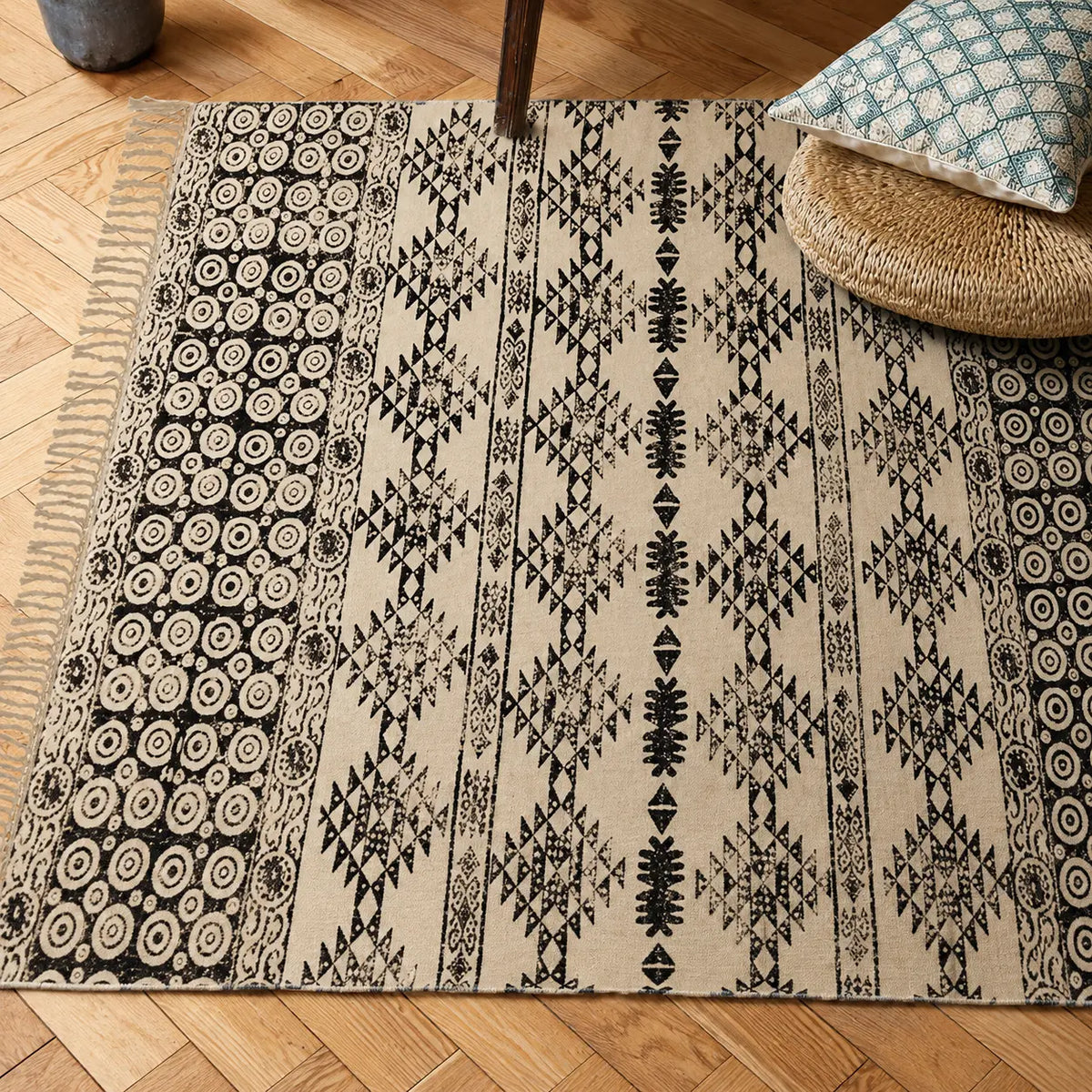 3X5 Ft Beige Black Aztec Block Print Cotton Dhurrie Area Rug (36x60 Inch) Cosymor